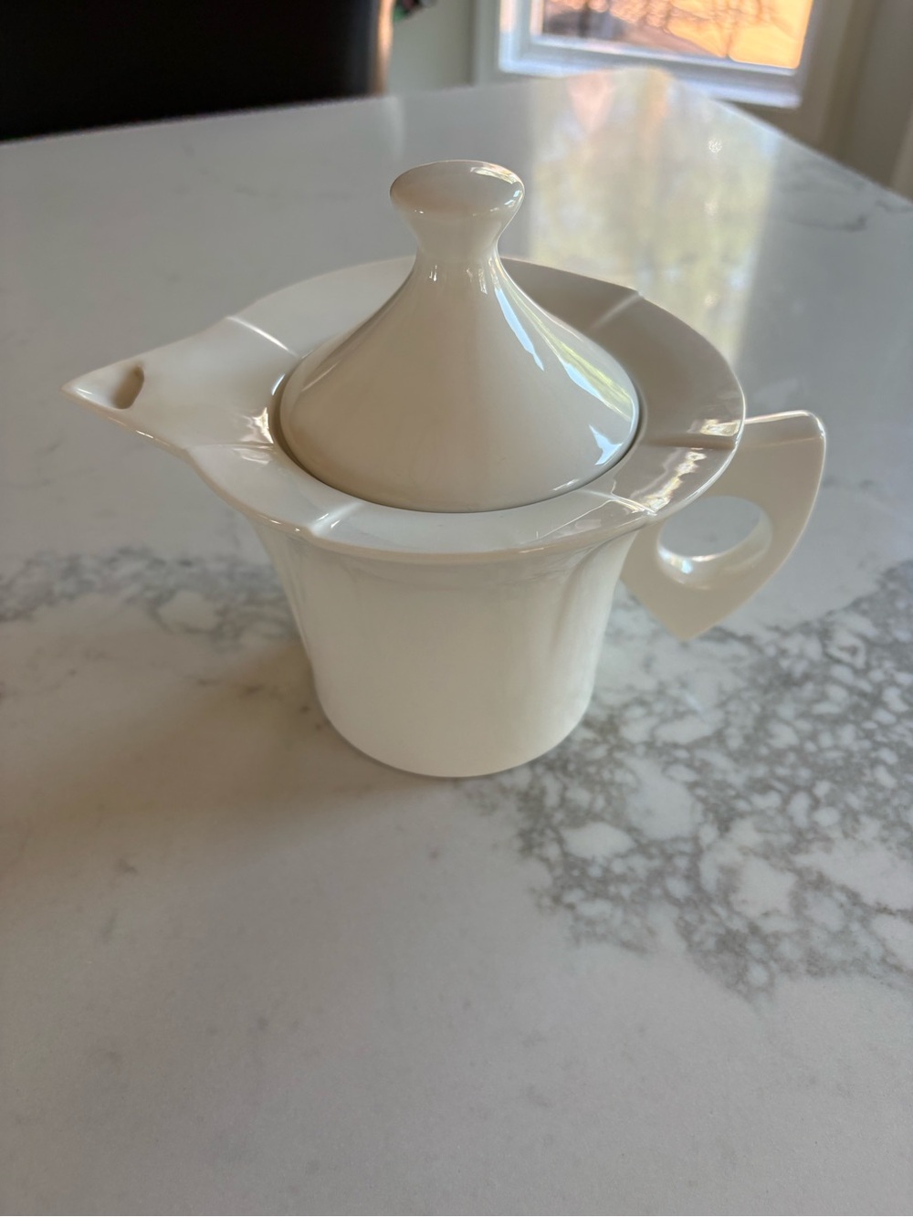 White Tuscany Ceramic Tea Pot